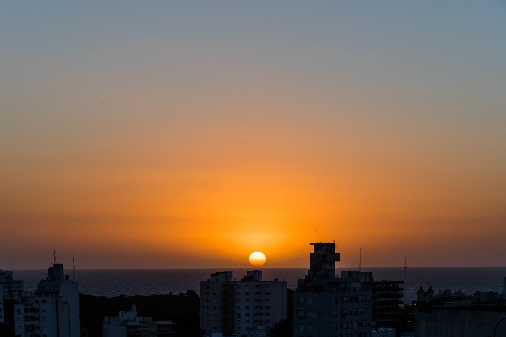 Dueño - Penthouse Amoblado 2 Dorm. Parrillero Privado En Rooftop, Gge, Amenities · Foto 1