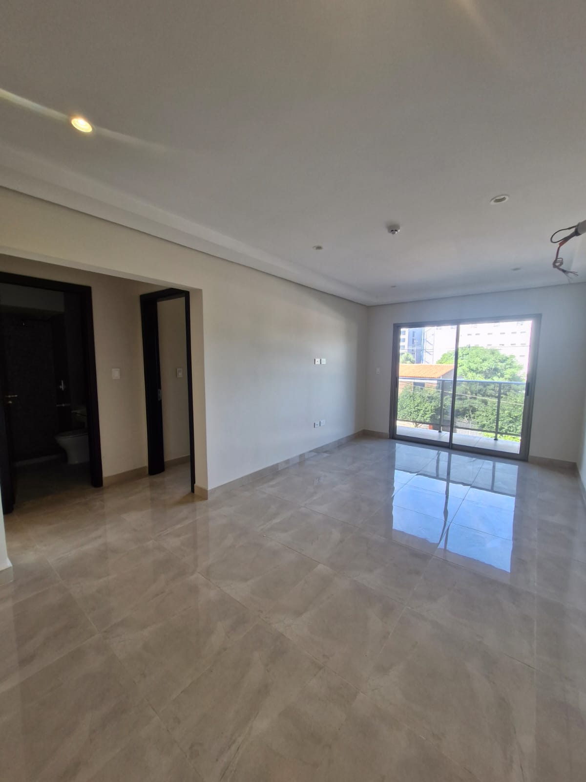 Alquilo Departamento de 2 Habitacione, en Luque Zona conmebol Cod 059* — foto 3
