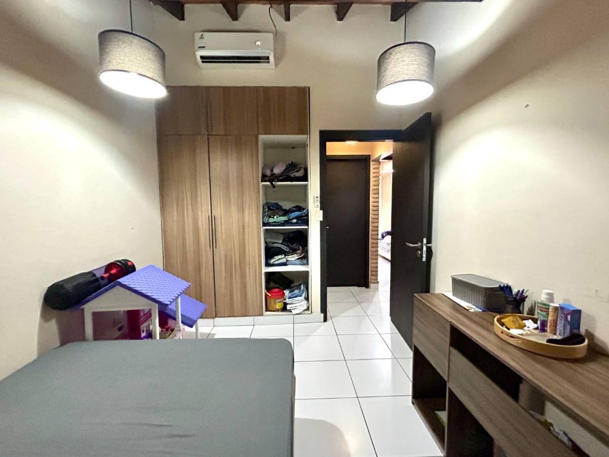 VENDO DUPLEX EN LAMBARÉ — foto 2