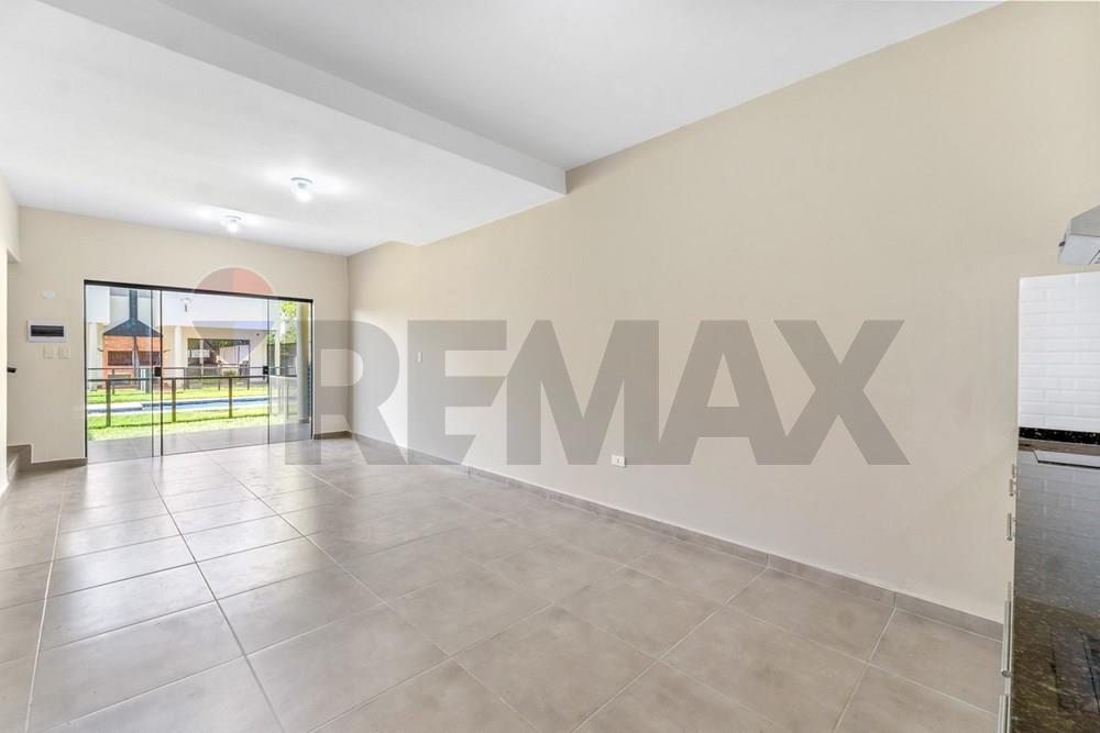 En Venta - Duplex - Luque, Central, Paraguay — foto 2