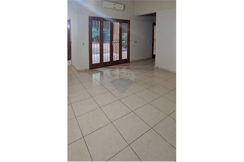 ALQUILO CASA EN LUQUE ZONA CONMEBOL — foto 3