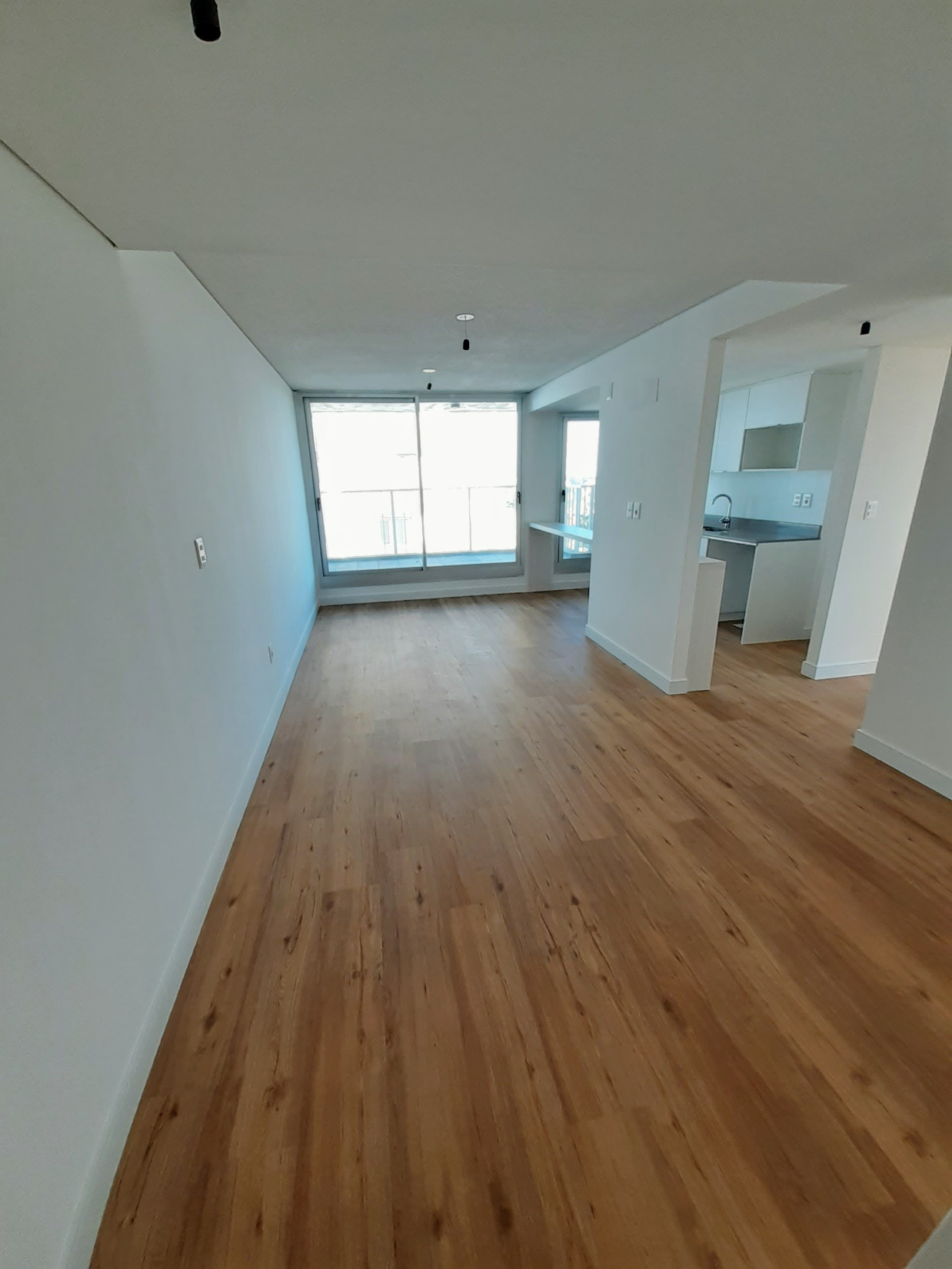 Alquiler Excelente Apartamento 3 Dormitorios, Malvin. Con Gge.