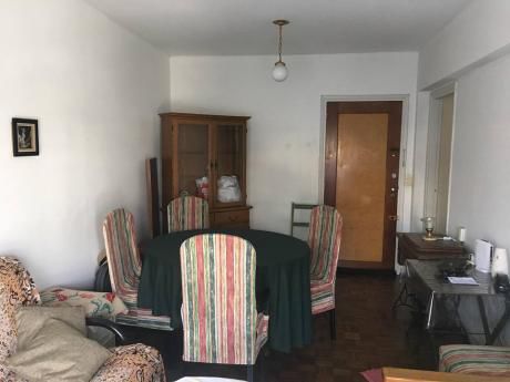 Precioso Apartamento En Tres Cruces Por Bv. Artigas 2 Dorm