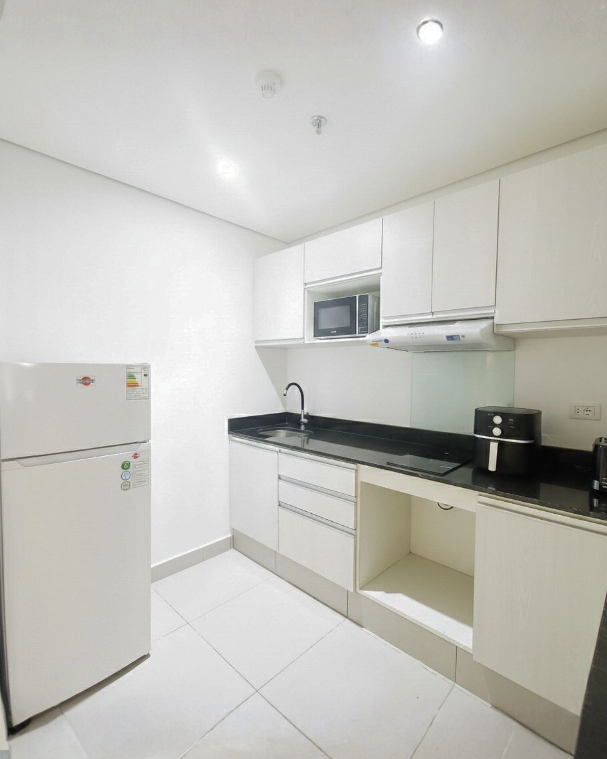 VENDO DPTO AMOBLADO S/AVDA VENEZUELA — foto 2