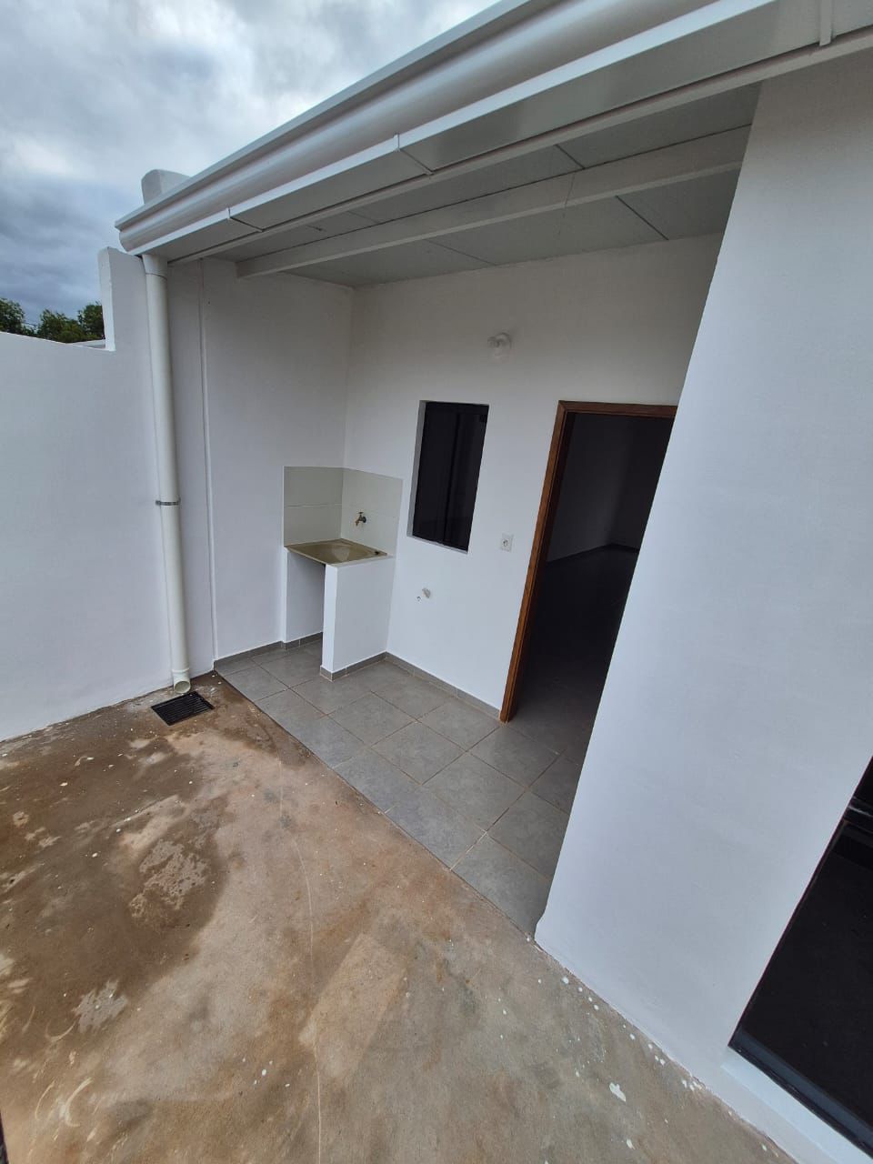 ALQUILO DUPLEX A ESTRENAR EN MARAMBURÉ LUQUE — foto 2
