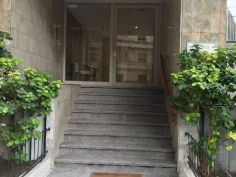 Penthause En Ellauri Y Av,brasil$21500.gc.$6800.piso 8 Al Fte,1 Dorm.