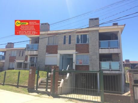 Alquiler Anual - Frente A La Playa- Equipado-con Cochera-