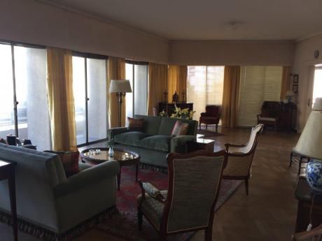Apto De Categoría En Edificio Lincoln. Excelente Vista. 4 Dormitorios