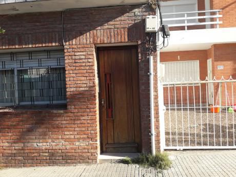 Apartamento 1 Dormitorios Y Patio Zona La Blanqueada