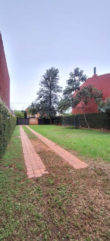 Alquiler De Casa En Loma Merlo Luque — foto 3
