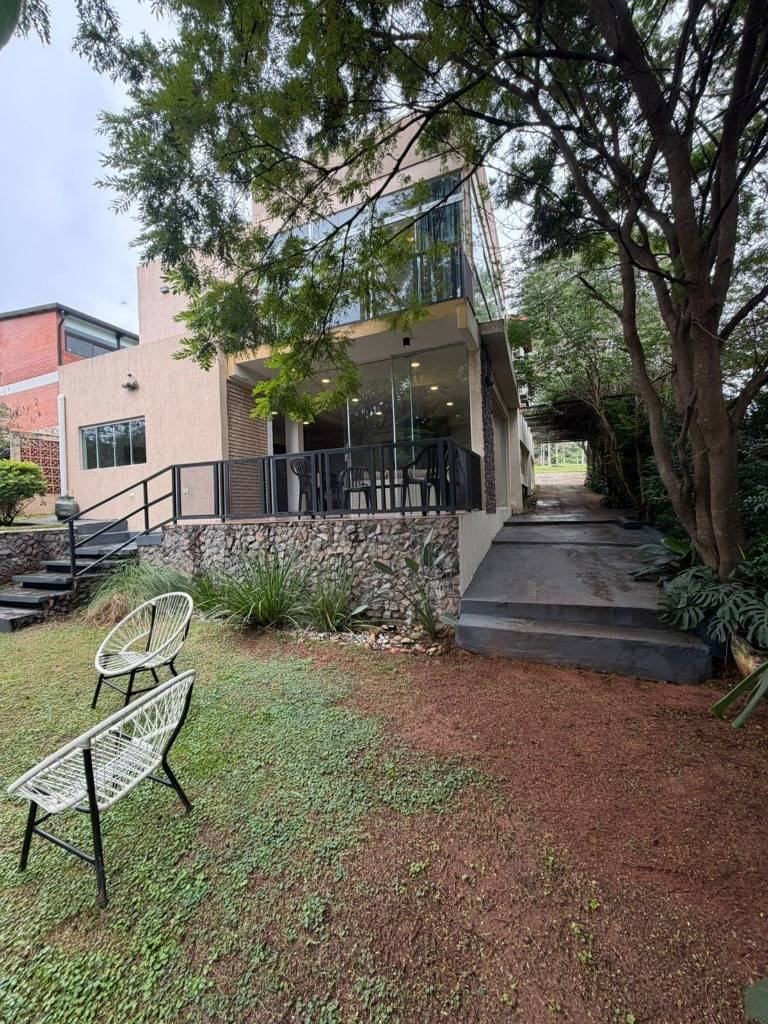 HERMOSA CASA EN VENTA SAN BERNARDINO — foto 2