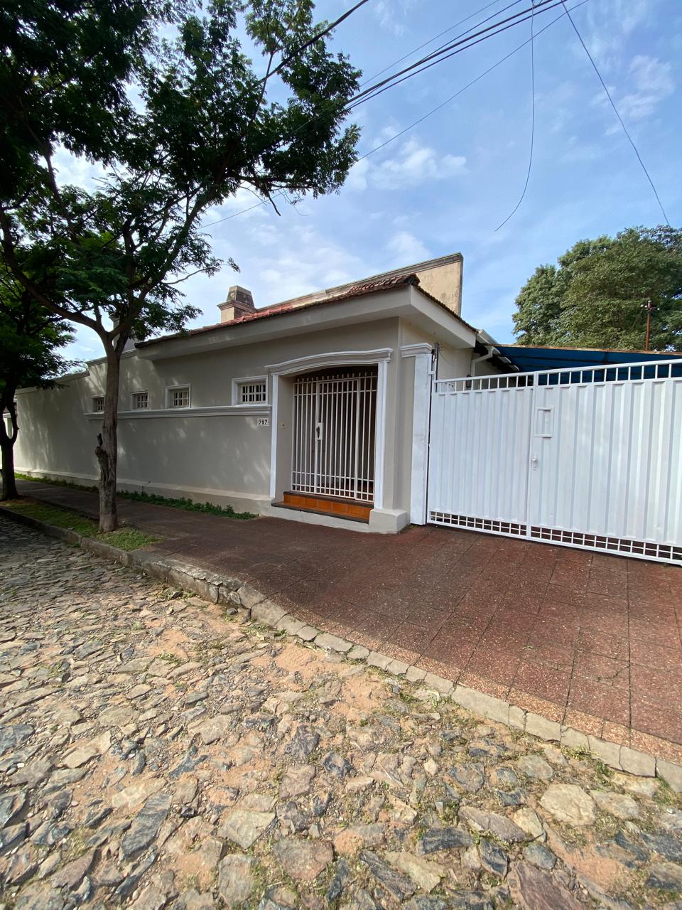 Vendo Casa En Esquina De Una Sola Planta En Bo Recoleta — foto 3