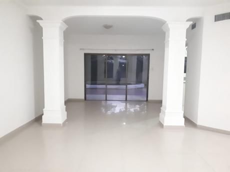 Para Vivienda O Empresa: Enorme Y Espléndida Casa En Las Palmas