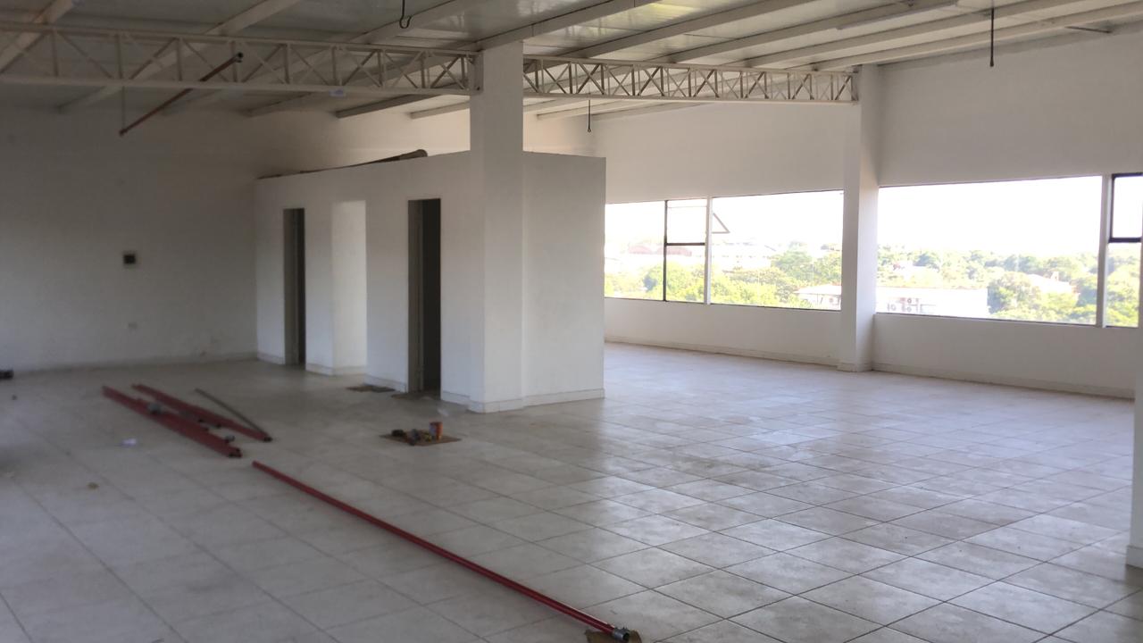 Exclusivo Local Comercial en Alquiler en Los Laureles, Asunción — foto 2