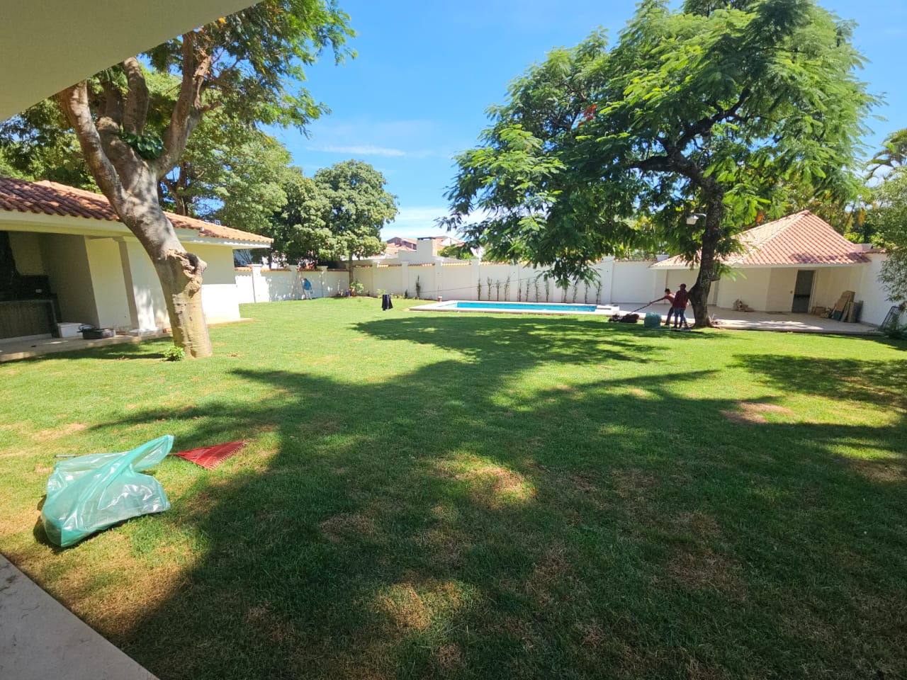 ALQUILER lujosa residencia a estrenar, 4 dormitorios en suite. — foto 2