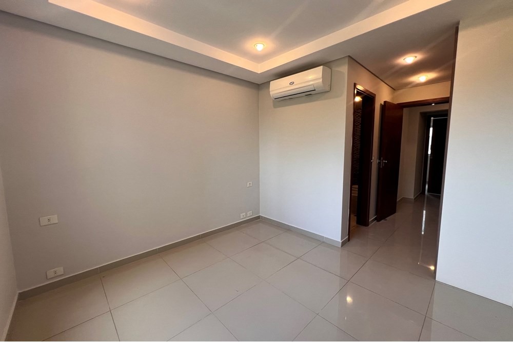 Vendo departamento de 2 dormitorios y 2 cocheras en Mburucuyá — foto 2