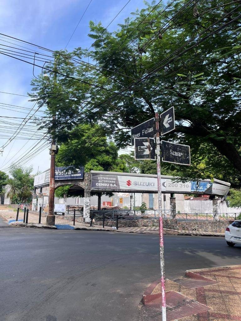 IMPORTANTE TERRENO EN ESQUINA SOBRE AZARA — foto 3