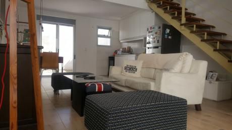 A Estrenar Duplex Tipo Casita Sin Gastos Con Patio/fondo Opción Cochera