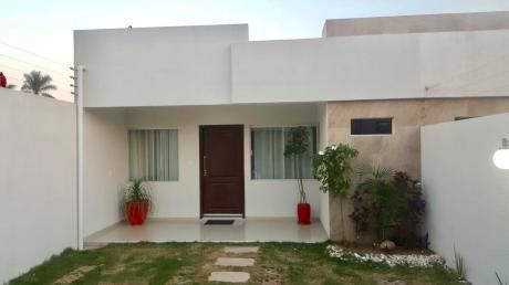 Casa En Alquiler Zona Norte Av. Beni 8vo Anillo