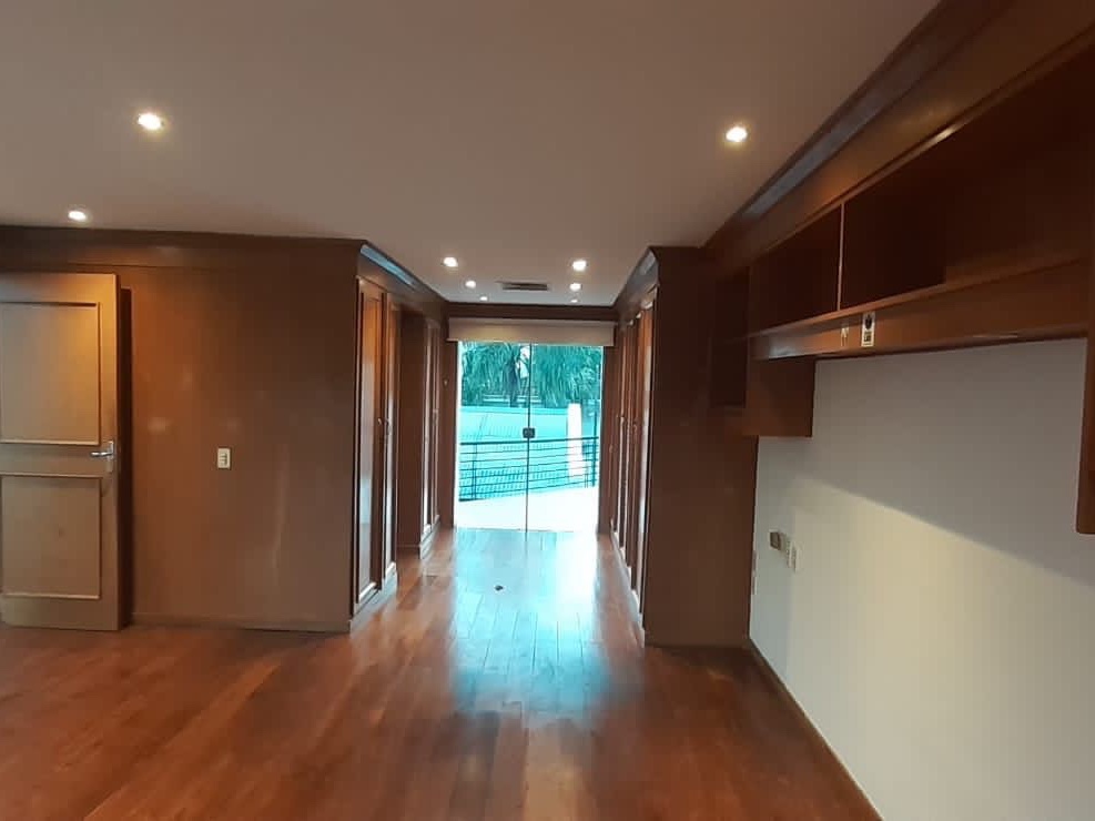 ALQUILO HERMOSA CASA MODERNA EN BARRIO MANORA!!!! — foto 3