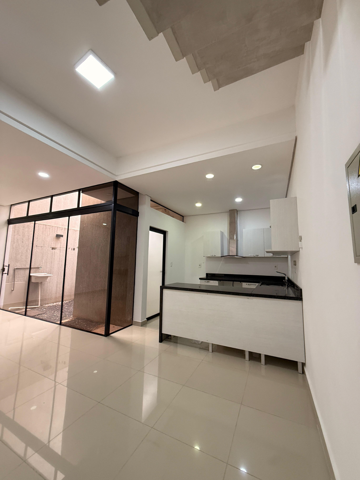 DUPLEX DE 3 HABITACIONES EN ALQUILER - LOMA PYTA — photo 2