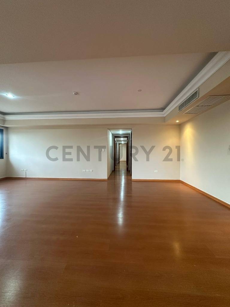 Departamento de 3 Habitaciones con área de servicio en Barrio Las Mercedes. — foto 2