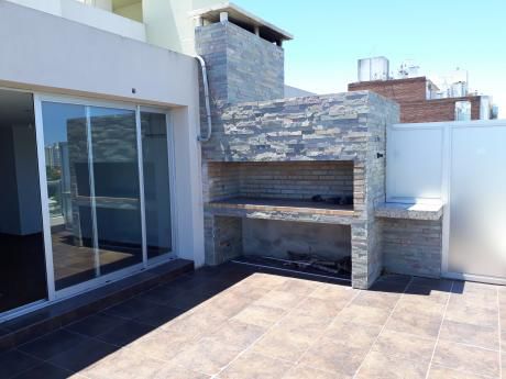 Hermoso Apartamento Ph De 1 Dormitorio Con Amplia Terraza Y Parrillero