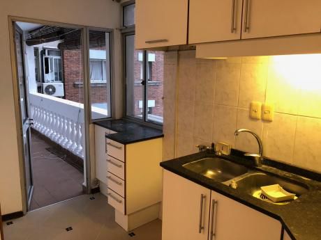 Pocitos. 3 Dorm, 2 Baños, 100m2. Garage, Nuevo!