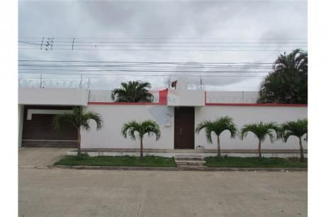 Cómoda Y Amplia Casa Zona Alemana