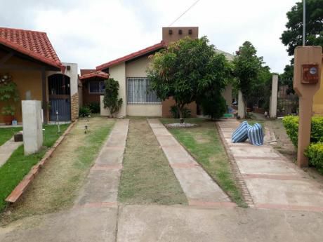 En Venta Hermosa Casa En Condominio Ciudad Del Este