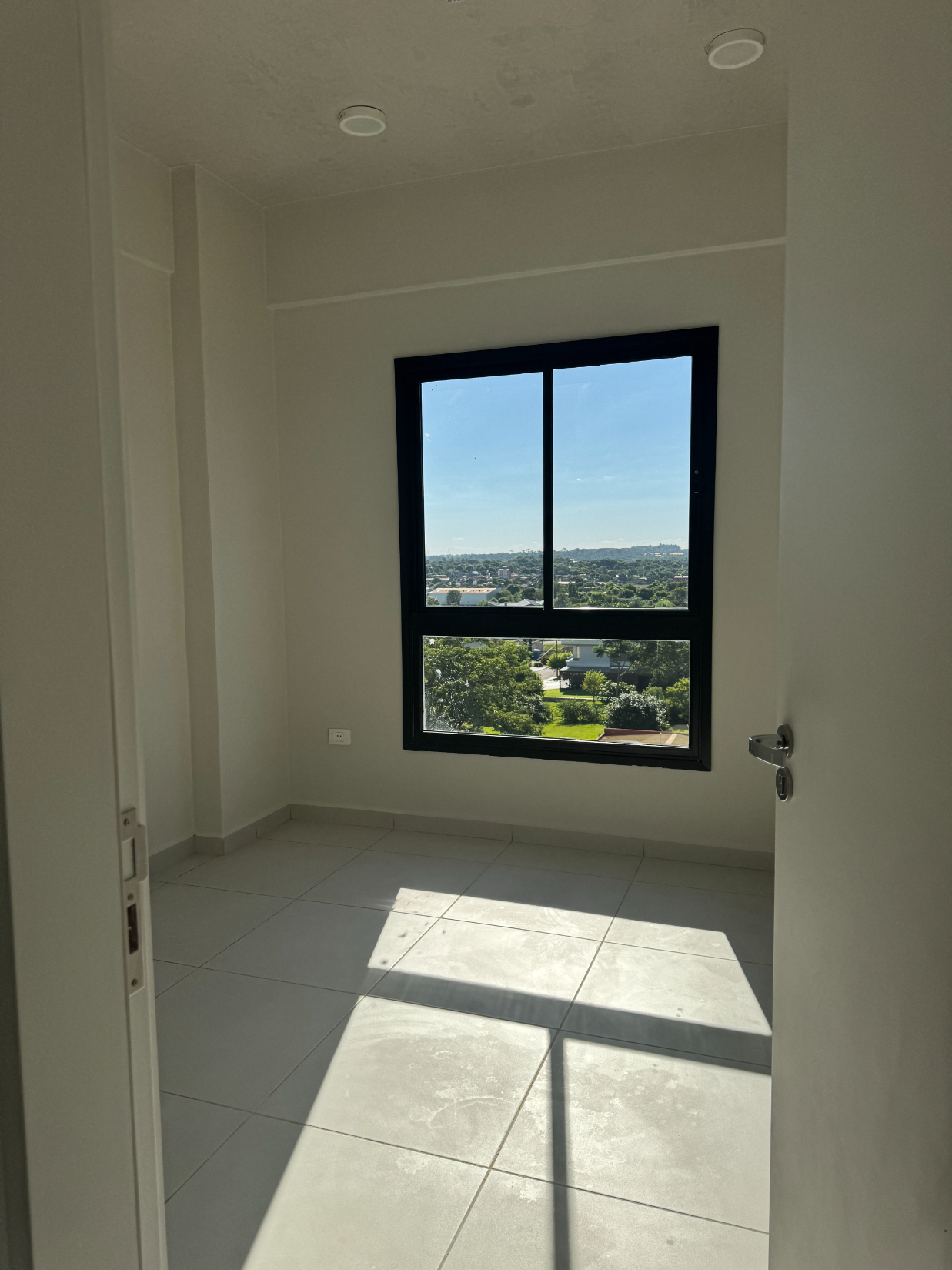 A Estrenar - 1 Habitación Con Cochera Incluída - Zuba 12 (zona Dazzler) — foto 2
