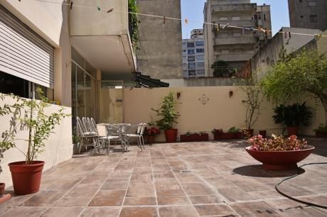 Se Vende Apartamento En Pocitos 3 Dormitorios, 2 Baños + Patio.
