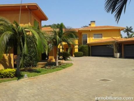 Modernas Casas En Condominio