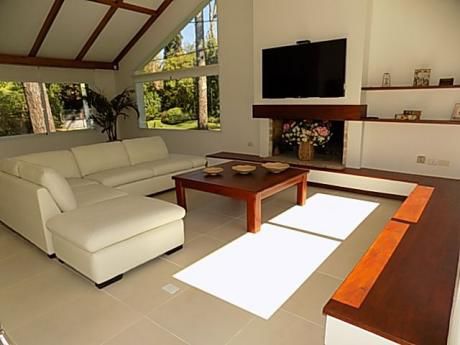 Impecable Casa En Paradas - 4 Y Dep.