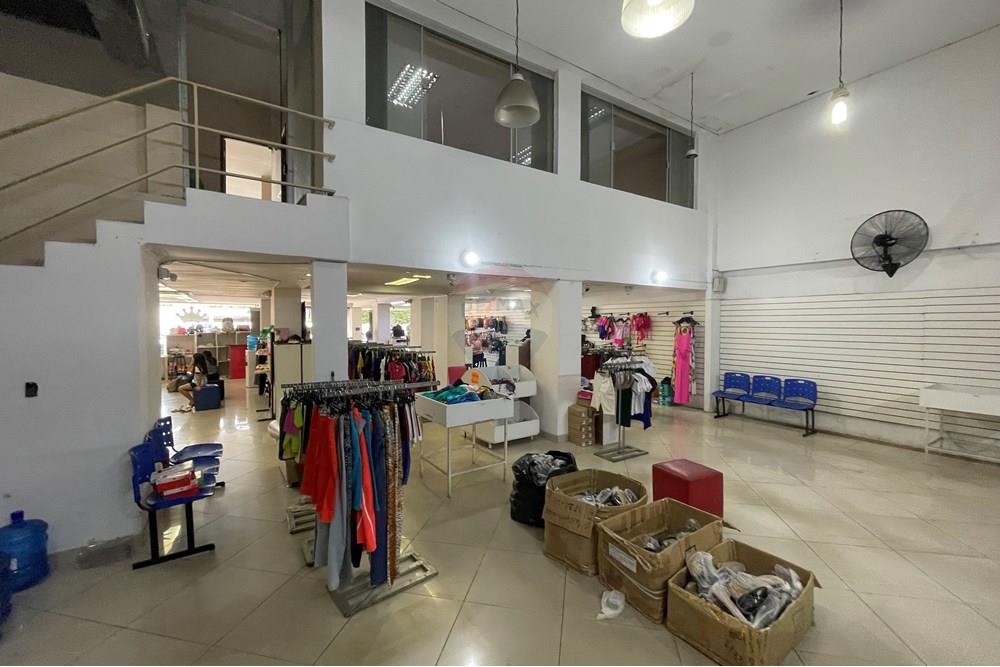 ALQUILO SALON COMERCIAL EN FDO. DE LA MORA — foto 2