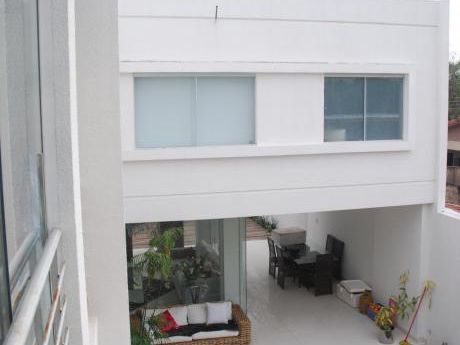 Hermosa Casa Muy Amplia En Urbarí
