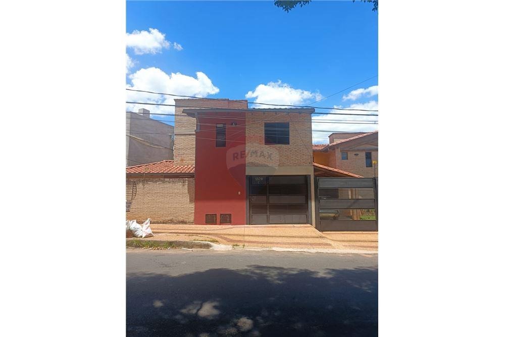 Alquilo Duplex de 3 Dorm. en B° Nazareth — foto 2