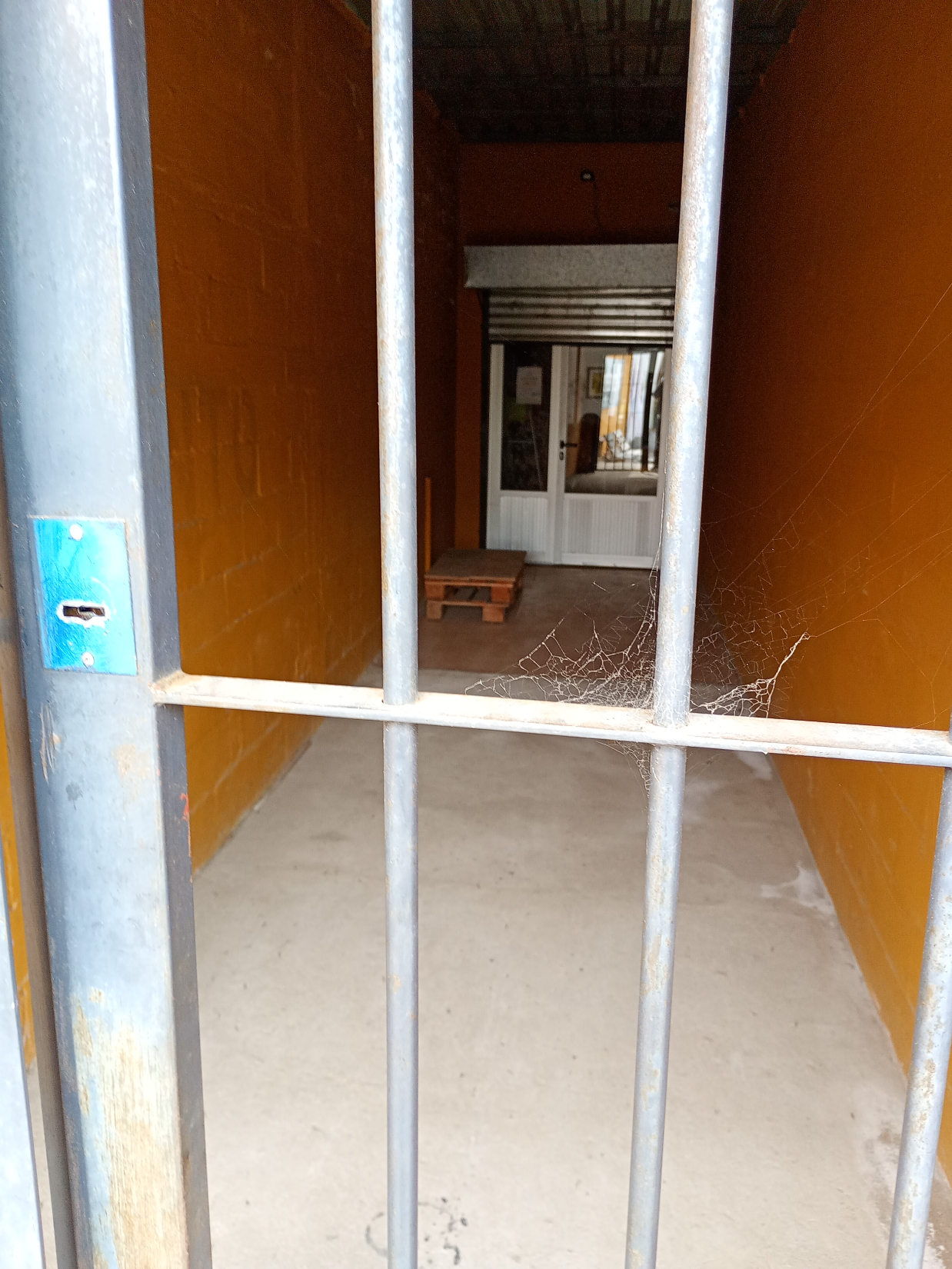 Alquilo Local Sobre Avda Luis Alberto De Herrera En Pando, Complejo De 6 Locales · Foto 6