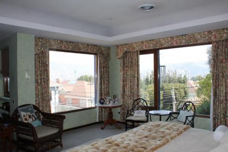 Casa En Venta $us.650.000 Auquisamaña