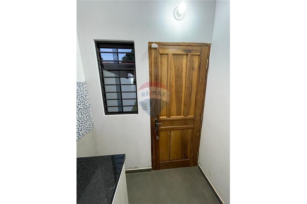 ALQUILO CHALET EN ITAUGUÁ — foto 2