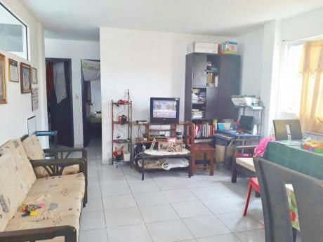 Comodo Dpto En Anticretico De 3 Dormitorios