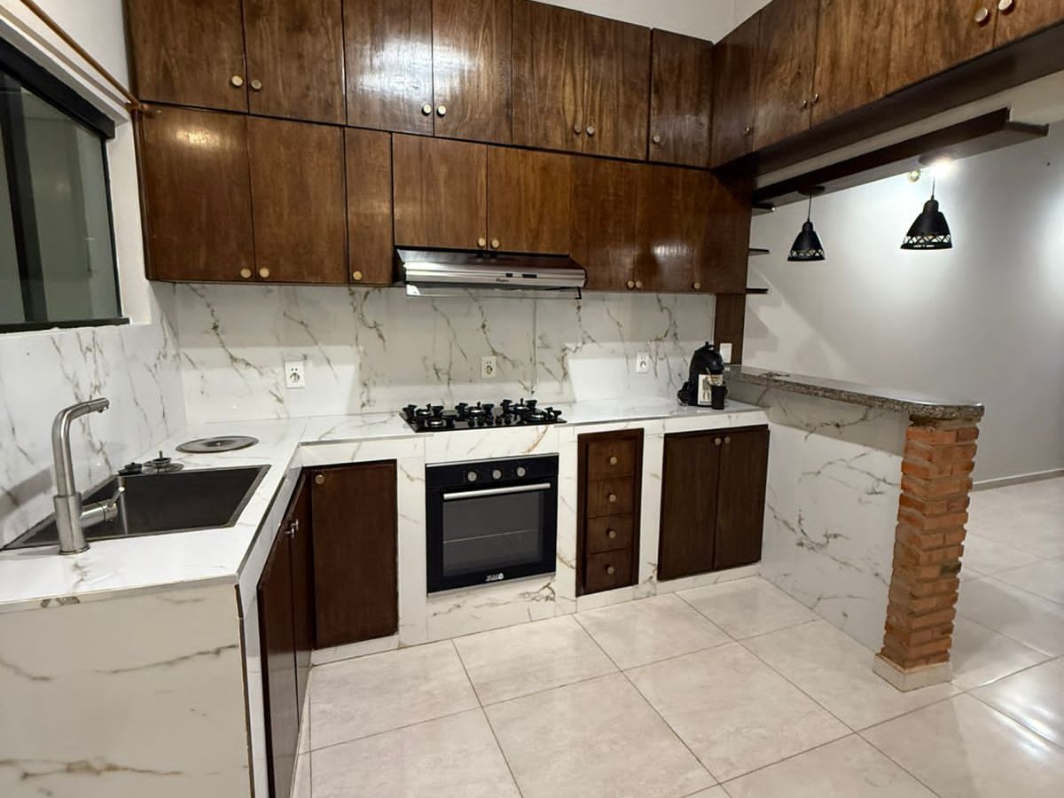 ALQUILO CASA EN SAN LORENZO CON PISCINA Y QUINCHO — foto 2