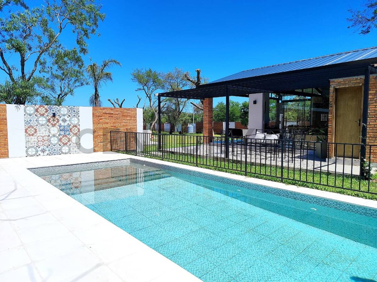 EN VENTA CASA QUINTA EN SAN BERNARDINO - BARRIO SANTO DOMINGO — foto 3