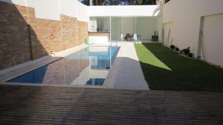 Alquilo Casa Zona Ycua Sati
