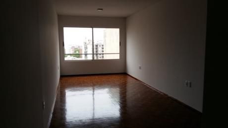 Oportúnidad única De Alquilar Con 3 Dormitorios Y 2 Baños!