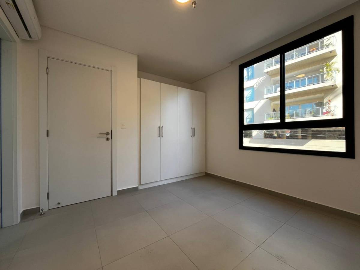 EN VENTA DEPARTAMENTO DE 3 DORMITORIOS - BARRIO LAS MERCEDES — foto 2