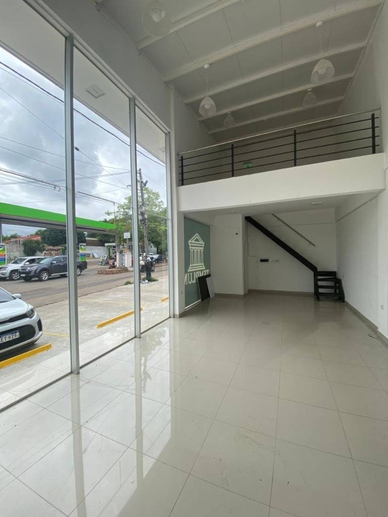 ALQUILO LOCAL COMERCIAL EN ESQUINA EN ÑEMBY — foto 2