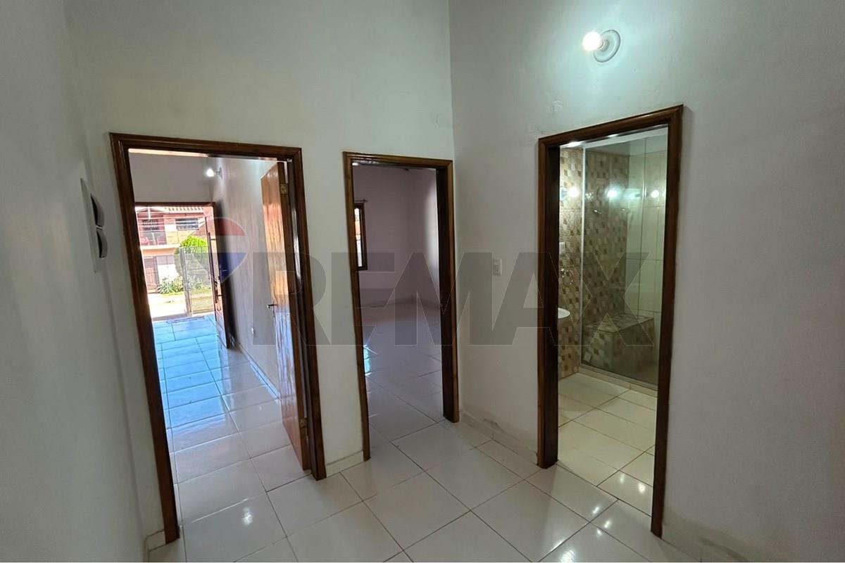 Casa - Alquiler - San Lorenzo, Central, Paraguay — foto 3