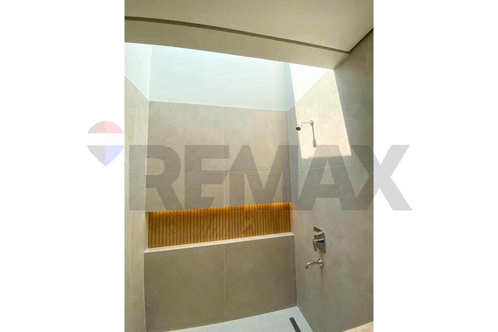Duplex - Alquiler - Luque, Paraguay — foto 2