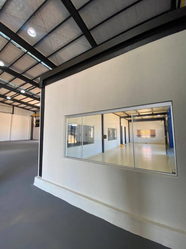 ALQUILO DEPOSITO CON SHOWROOM A ESTRENAR EN M.R.A — foto 3